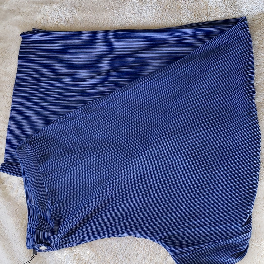 NWT.  Wide leg lounging pants XL